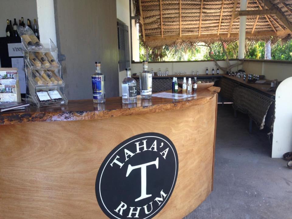 Uturoa Pension Hibiscus Tahaa מראה חיצוני תמונה